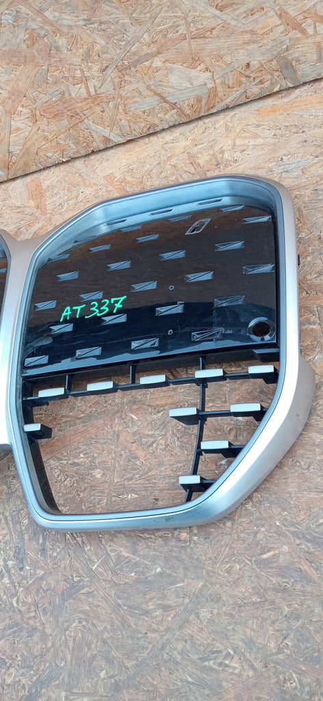 BMW i4 G26 21- GRILL KÜHLERGRILL STOSSFÄNGER VORNE 9850176-09