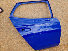 Load image into Gallery viewer, SKODA FABIA 4 IV 6VA 6VE HB DRZWI PRAWY TYŁ TYLNE 6VE833312