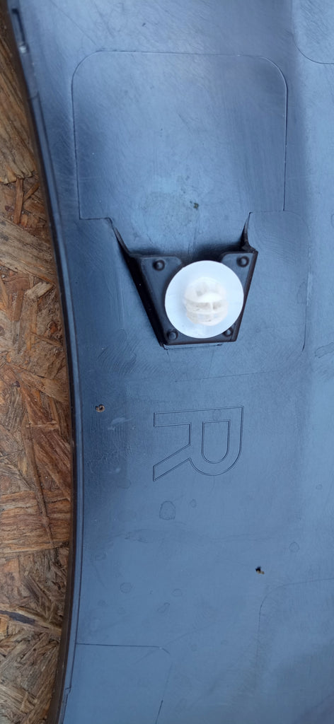 TOYOTA bZ4X BZ4X EV 21- LEISTENABDECKUNG KOTFLÜGEL VORNE RECHTS 75611-42160