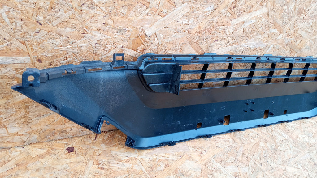 TOYOTA RAV 4 V 19- ATRAPA KRATKA DOLNA GRILL