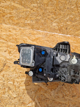 Laden Sie das Bild in den Galerie-Viewer, VOLVO V60 S60 II 18- FULL LED SCHEINWERFER LINKS VORN