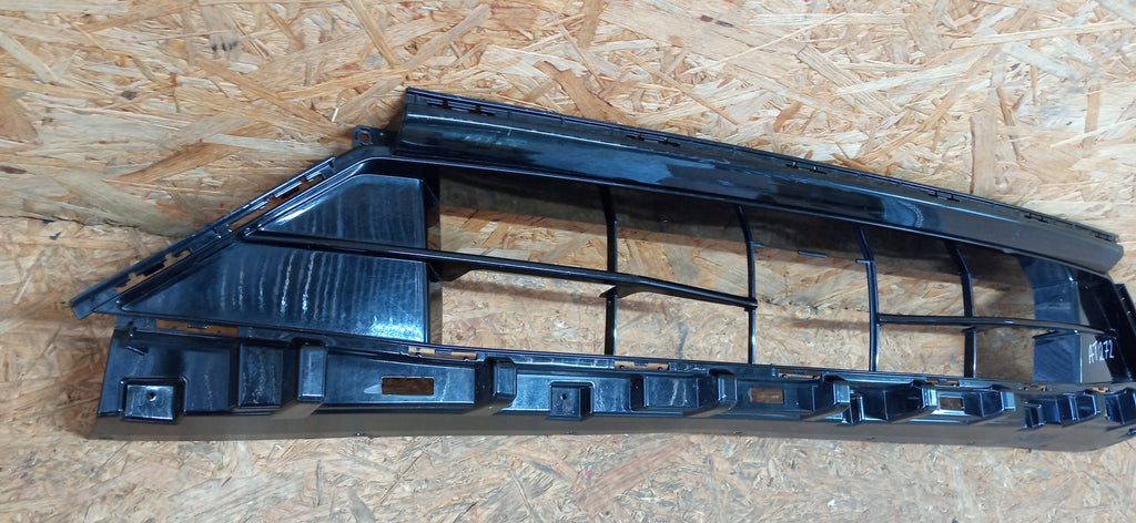 FORD KUGA MK3 ESCAPE ST 19 ATRAPA GRILL KRATKA ZDERZAKA PRZÓD LV4B-17K945-S