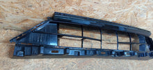 Laden Sie das Bild in den Galerie-Viewer, FORD KUGA MK3 ESCAPE ST 19 ATRAPA GRILL KRATKA ZDERZAKA PRZÓD LV4B-17K945-S