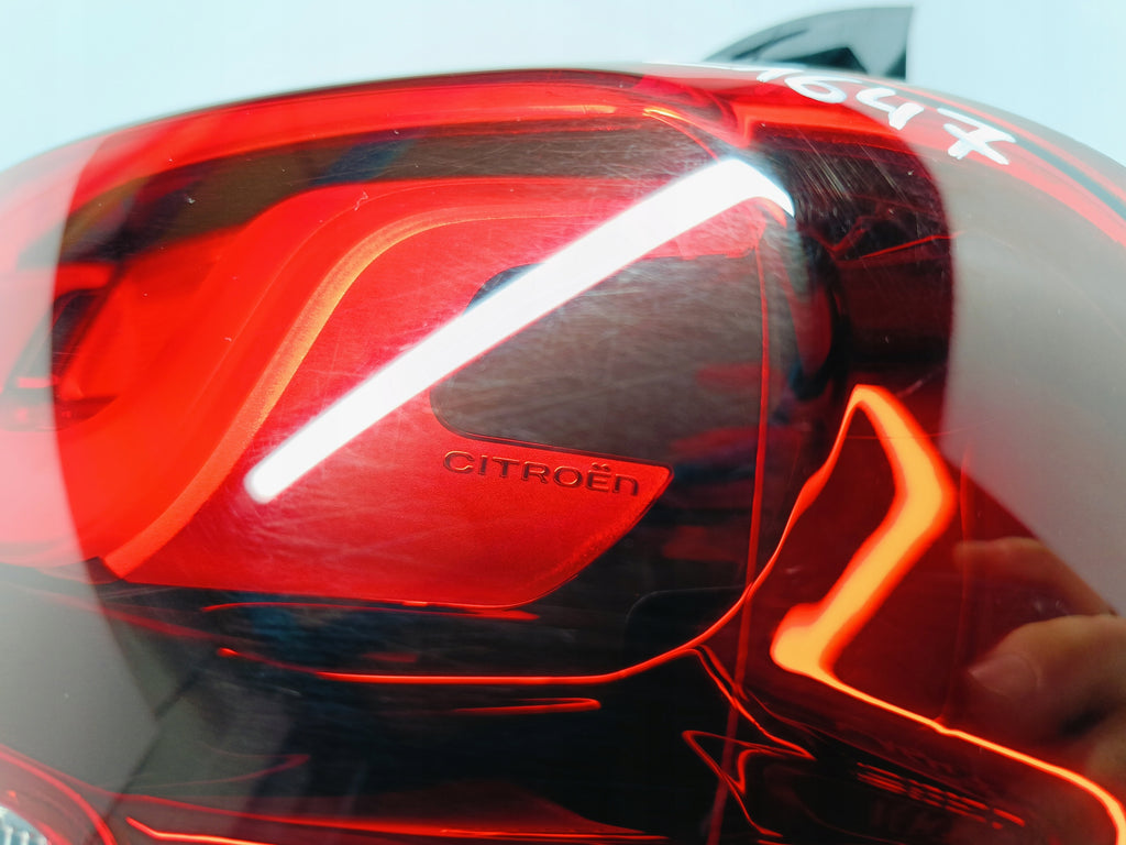 CITROEN C4 CACTUS LIFT 17- RÜCKLEUCHTE RECHTS HINTEN LED 9823950280