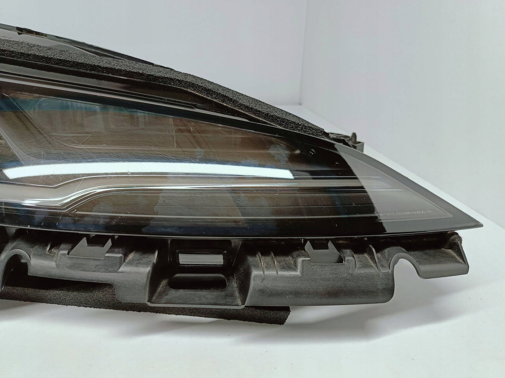 TESLA MODEL 3 LIFT HIGHLAND 24- LAMPA PRAWA PRZÓD FULL LED EU 1760889-00-E
