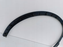 Laden Sie das Bild in den Galerie-Viewer, TESLA MODEL Y MJ 20- RADLAUFVERKLEIDUNG LEISTE VORNE LINKS 1658695-00-A