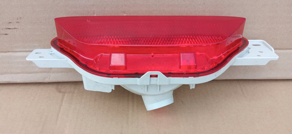 TOYOTA C-HR CHR 16- NEBELSCHEINWERFER MITTE HINTEN 81480-F4010