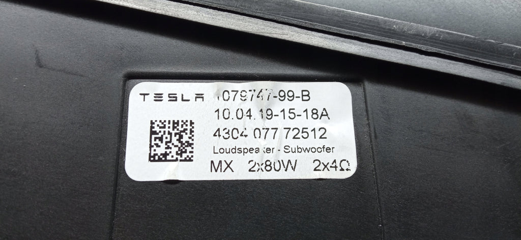 TESLA MODEL 3 III SUBWOOFER GŁOŚNIK NISKOTONOWY 1079747-99-B