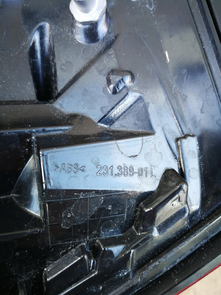 NISSAN JUKE II MK2 F16 19- RÜCKLEUCHTE LINKS HINTEN HELLA 265556PA0A