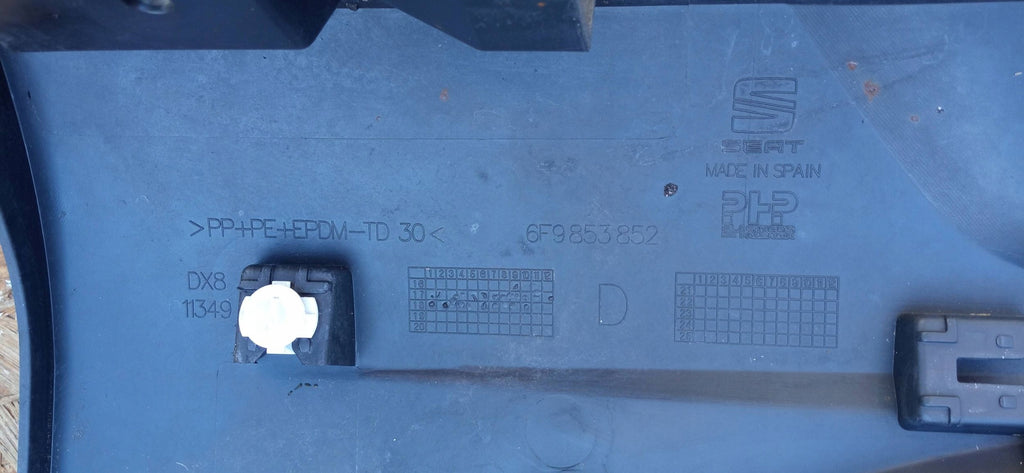 Seat Arona 17- SCHWELLERLEISTE TÜREINSTIEGSLEISTE RECHTS 6F9853852