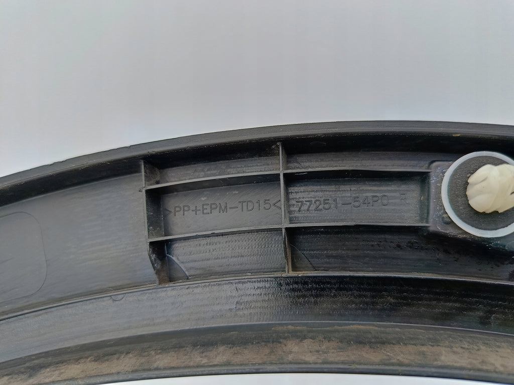 SUZUKI VITARA III 3 15- LEISTE RADLAUF HINTEN RECHTS 77251-54P0
