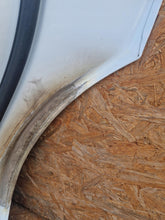 Load image into Gallery viewer, TESLA MODEL Y 20- DRZWI PRAWY TYŁ TYLNE 1493562-EC-A