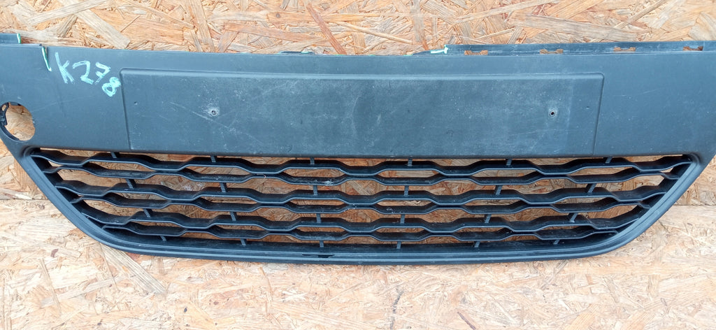 KIA RIO 11- ATRAPA KRATKA ŚRODKOWA GRILL ZDERZAKA PRZÓD 86561-1W200