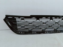 Załaduj zdjęcie do przeglądarki galerii, CITROEN C3 III 16- ATRAPA KRATKA DOLNA GRILL ZDERZAKA PRZÓD 9812062277