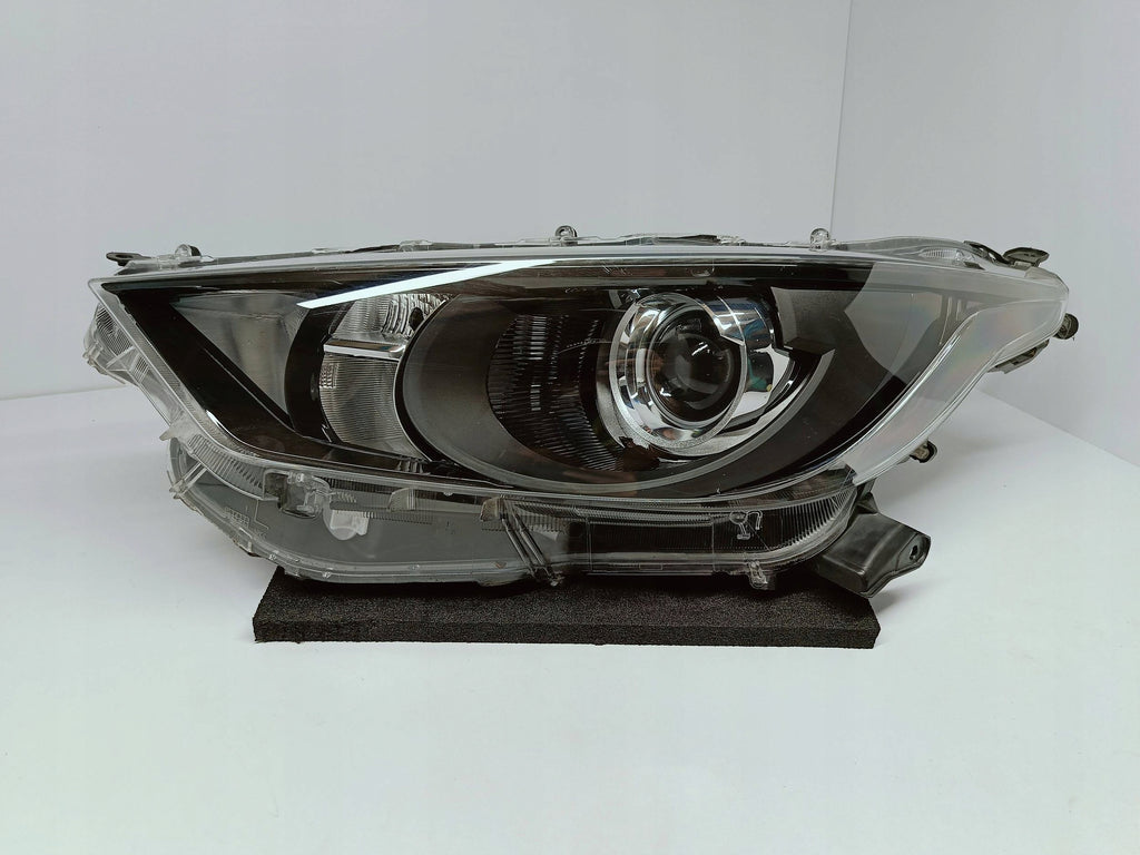 TOYOTA YARIS IV 4 19- LAMPA REFLEKTOR LEWY PRZÓD SOCZEWKA KOITO K0-6 EU