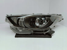 Laden Sie das Bild in den Galerie-Viewer, TOYOTA YARIS IV 4 19- LAMPA REFLEKTOR LEWY PRZÓD SOCZEWKA KOITO K0-6 EU
