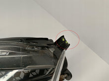Załaduj zdjęcie do przeglądarki galerii, TOYOTA YARIS IV 4 P21 19- LAMPA REFLEKTOR LEWA PRZÓD SOCZEWKA KOITO K0-6 EU