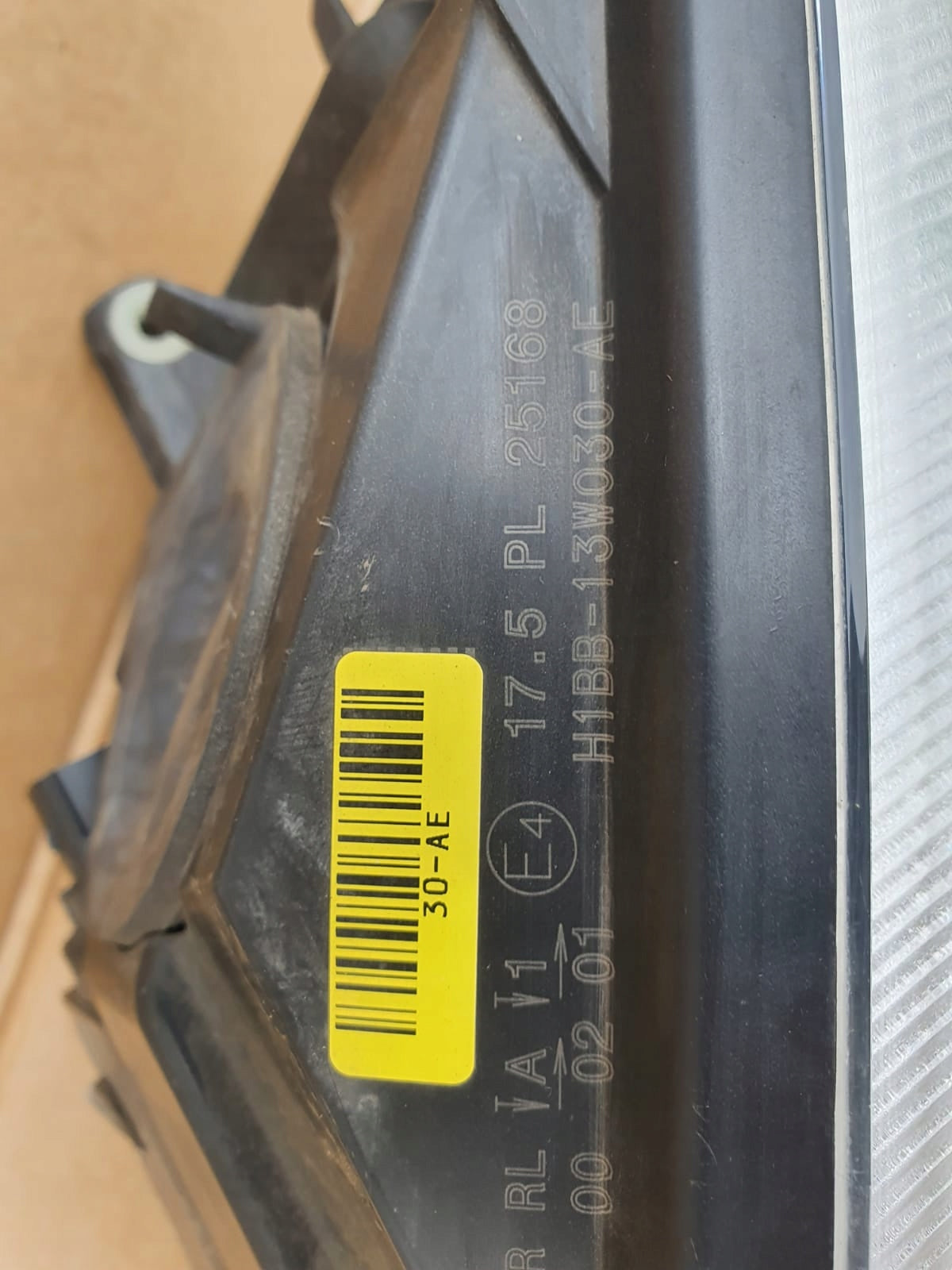 Ford Fiesta MK8 Vorne Links Leuchte Vordere EU H1BB-13W030-Ae — Foto 9 von 9