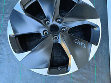 Laden Sie das Bild in den Galerie-Viewer, ALUFELGE SEAT CUPRA BORN OE 7.5''x19'' ET50 5x112 10E601025J