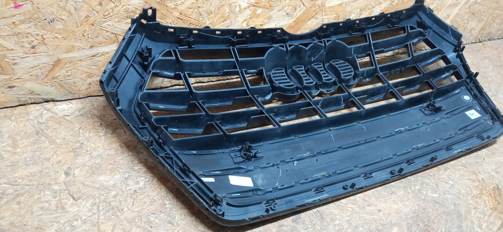 AUDI Q5 II S-LINE 16- ATRAPA GRILL ZDERZAKA PRZEDNIEGO 80A853651C