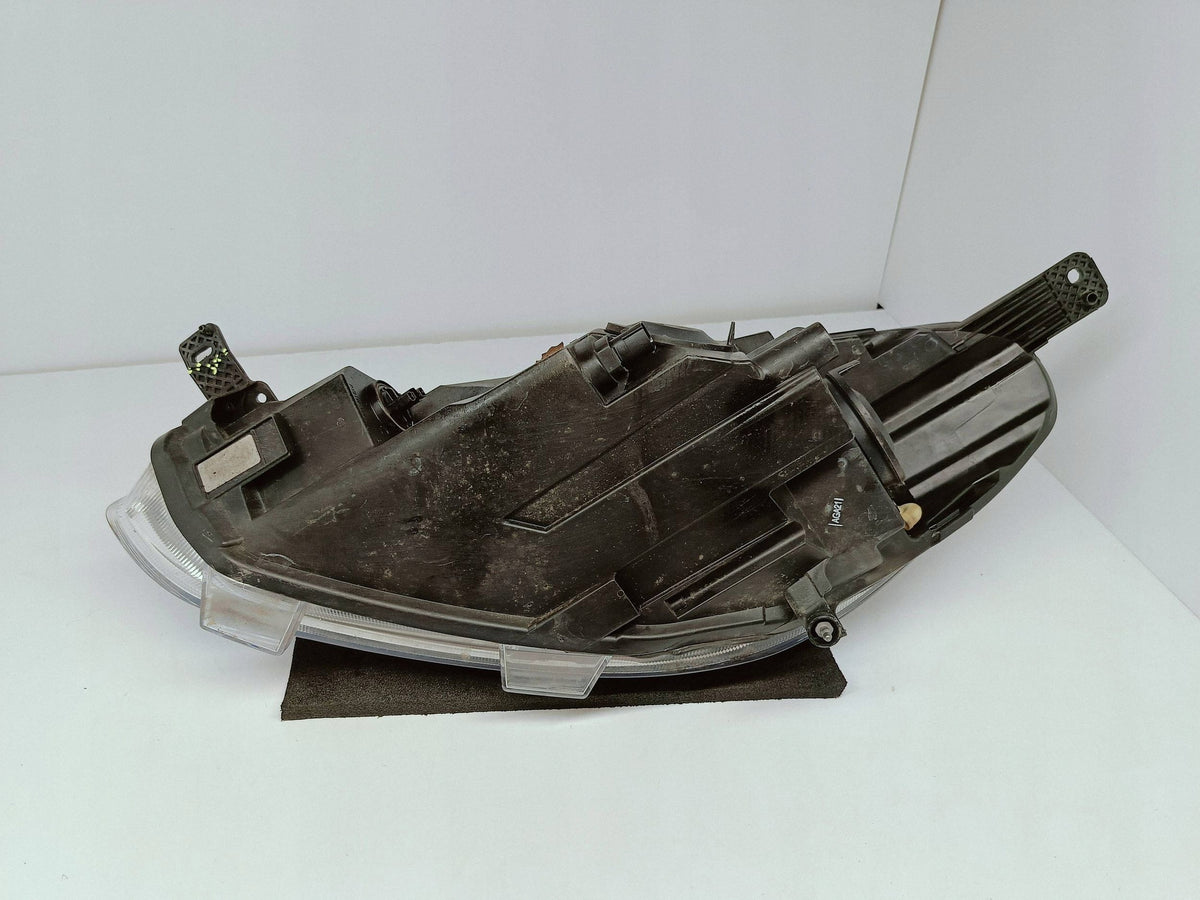 Ford Fiesta MK8 VIII 17- Leuchte Vorne Rechts Linse H7+LED H1BB-13W029-Ce — Foto 10 von 14
