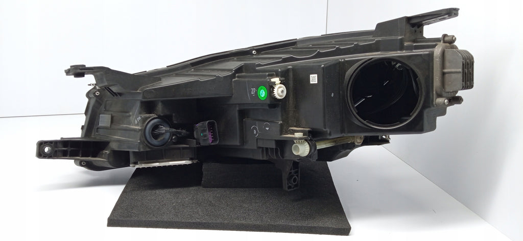 MG HS 18- LAMPA PRAWA PRZÓD PRZEDNIA FULL LED EUROPA