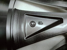 Laden Sie das Bild in den Galerie-Viewer, Skoda Enyaq iV 5LA 21- FELGA ALUMINIOWA 21''x8.5'' 5x112 ET40 OE 5LA601025L