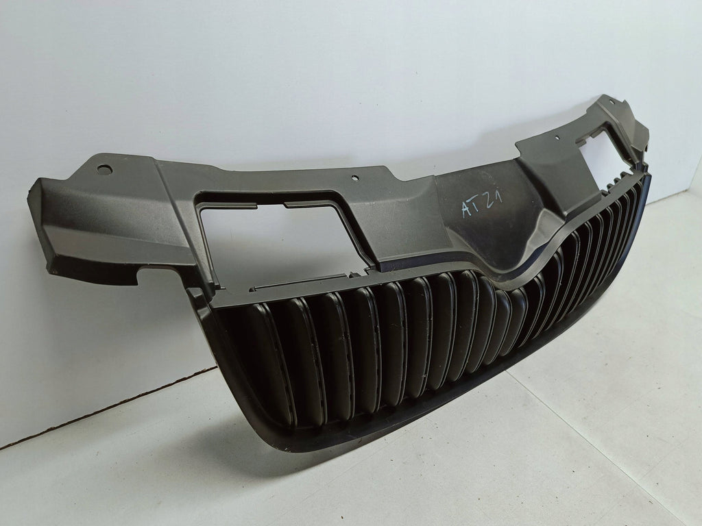 Skoda Fabia II Mk2 5J 07- GRILL ATRAPA ZDERZAKA PRZEDNIEGO 5J0853668