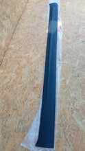 Load image into Gallery viewer, SUZUKI SWIFT MK7 LEFT SILL TRIM OUTDOOR