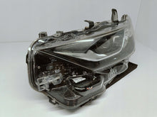Laden Sie das Bild in den Galerie-Viewer, Toyota Auris II LIFT E18 15- LAMPA LEWA PRZÓD FULL LED EU 81150-02K60