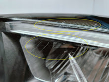 Laden Sie das Bild in den Galerie-Viewer, Toyota Aygo X 22- LAMPA LEWA PRZÓD PRZEDNIA FULL LED EU KOITO 0H-33