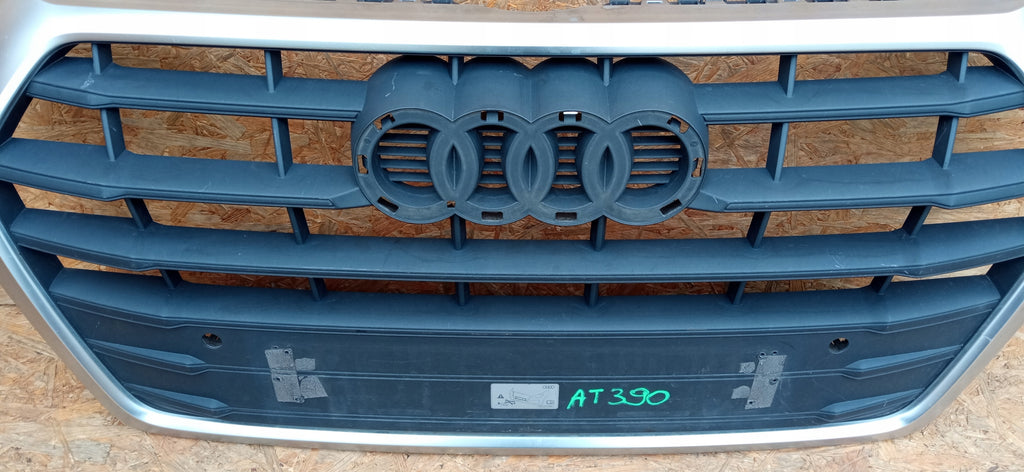 AUDI Q5 II 16- ATRAPA KRATKA ŚRODKOWA GRILL ZDERZAKA PRZÓD 2XPDC 80A853651