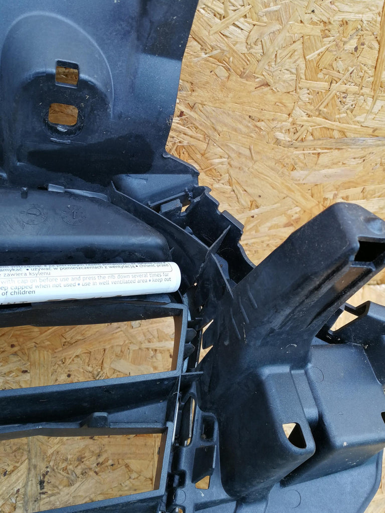 AUDI A3 8V 13- KÜHLERGRILL STOSSFÄNGER VORNE 8V3853651
