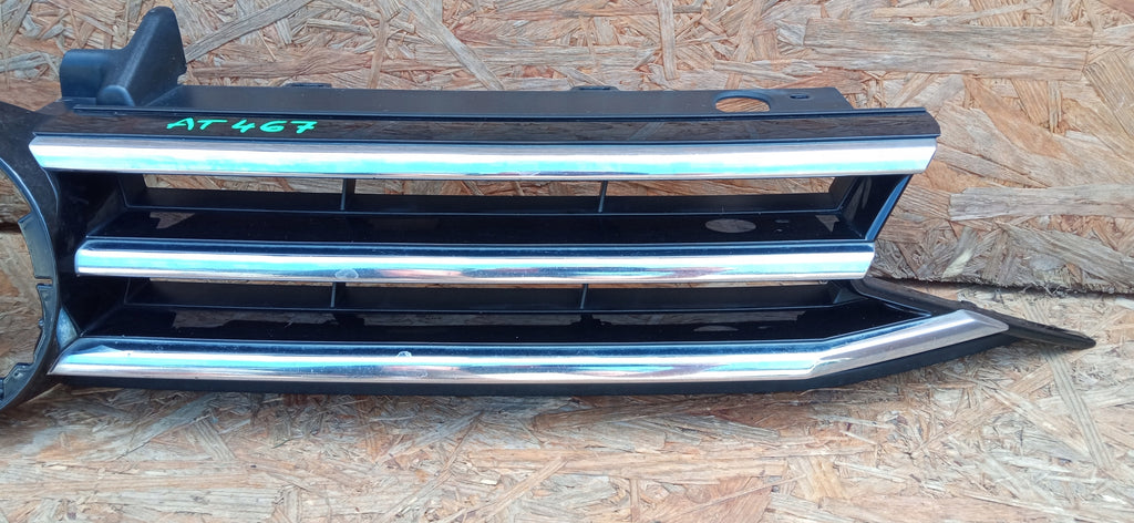 VOLKSWAGEN TOURAN II 5TA 15- ATRAPA KRATKA GRILL ZDERZAKA PRZÓD 5TA853653B