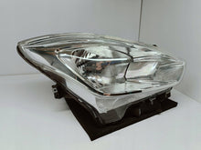 Laden Sie das Bild in den Galerie-Viewer, Suzuki Swift MK8 17- LAMPA PRAWA PRZÓD PRZEDNIA ZWYKŁA STANLEY W2962