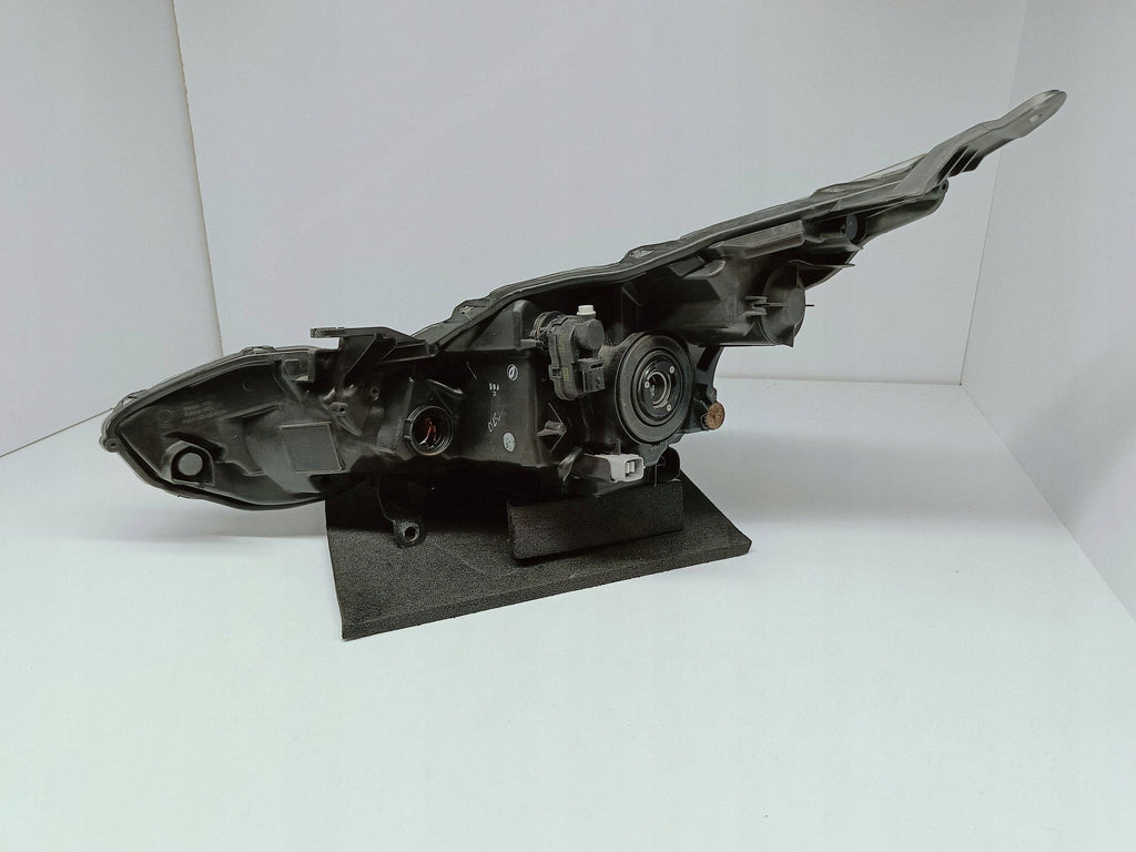 Toyota Aygo II B4 LIFT 18- SCHEINWERFER RECHTS VORNE LINSE+LED EU KOITO 0H-27
