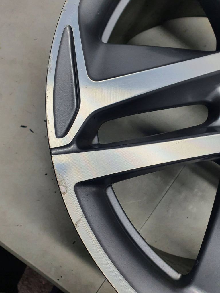 Peugeot 308 II T9 FELGA ALUMINIOWA 18 CALI 8X18 ET48 5X108 9677989877