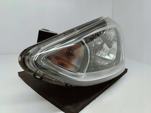 Laden Sie das Bild in den Galerie-Viewer, Hyundai i10 I 10 II 13- SCHEINWERFER LINKS VORNE STANDARD EU 92101-B9
