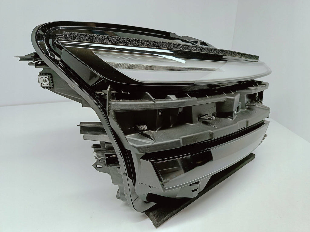 Tesla Model Y Juniper 25- LAMPA PRAWA PRZÓD FULL LED EU 1918351-00-D