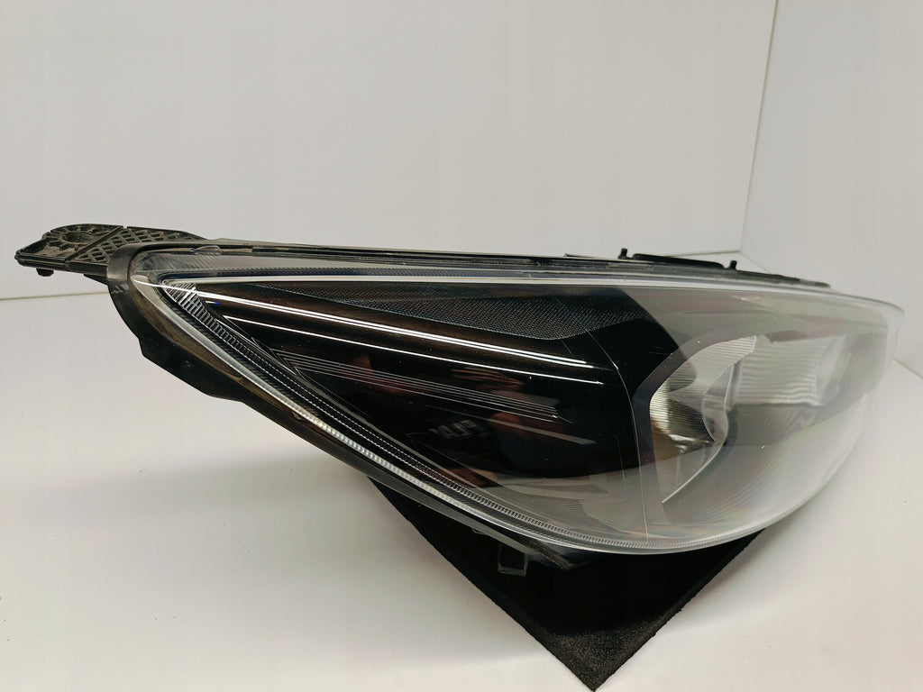 FORD FOCUS MK3 LIFT 14- LAMPA PRAWA PRZÓD PRZEDNIA H7+LED F1EB-13W029-AGB
