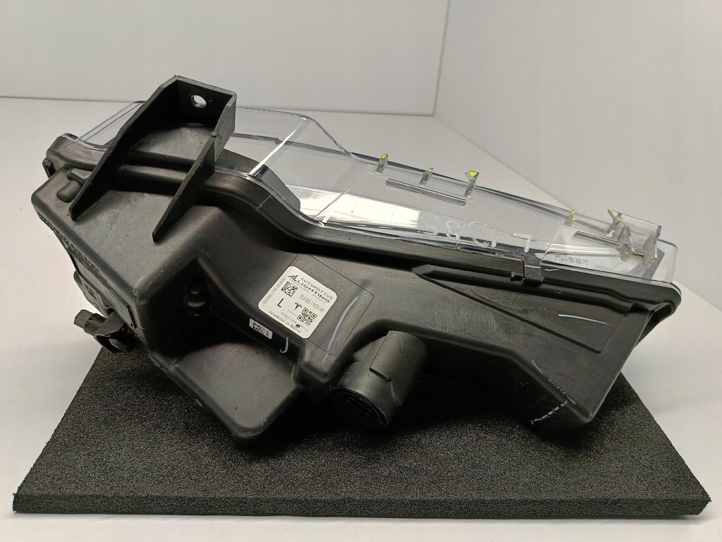 TESLA MODEL 3 M3 17- HALOGEN DRL LEWY LAMPA PRZECIWMGIELNA LED 1077395-00-C