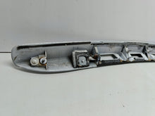 Laden Sie das Bild in den Galerie-Viewer, RENAULT SCENIC III 09- HECKKLAPPENLEISTE HINTEN 848100006R