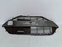 Load image into Gallery viewer, Toyota Aygo II LIFT 18- ATRAPA KRATKA ŚRODKOWA ZDERZAKA PRZÓD 53112-0H170