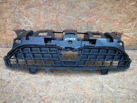 TOYOTA YARIS CROSS 20- ATRAPA KRATKA GRILL ZDERZAKA PRZÓD 53111-0DB20