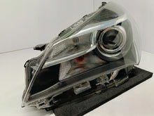 Laden Sie das Bild in den Galerie-Viewer, TOYOTA YARIS III LIFT 14- SCHEINWERFER LINKS VORNE KOITO OD-160