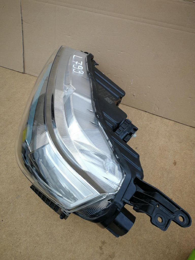 SUZUKI VITARA 3 III LIFT18- LAMPA LEWA PRZÓD FULL LED KOITO 100-7R016