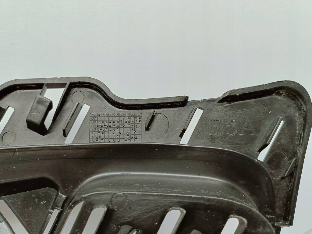 Citroen C4 I LIFT 08- GRILL KÜHLERGRILL STOSSSTANGENGITTER VORNE 9684506677
