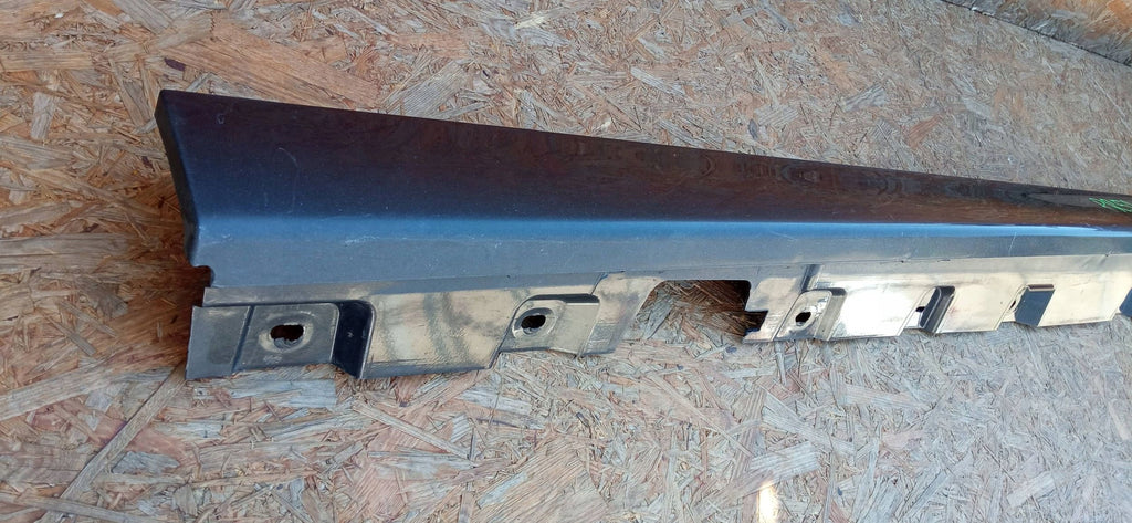BMW 5 F10 F11 10- PRÓG LISTWA PROGOWA NAKŁADKA LEWA STRONA 51777184773