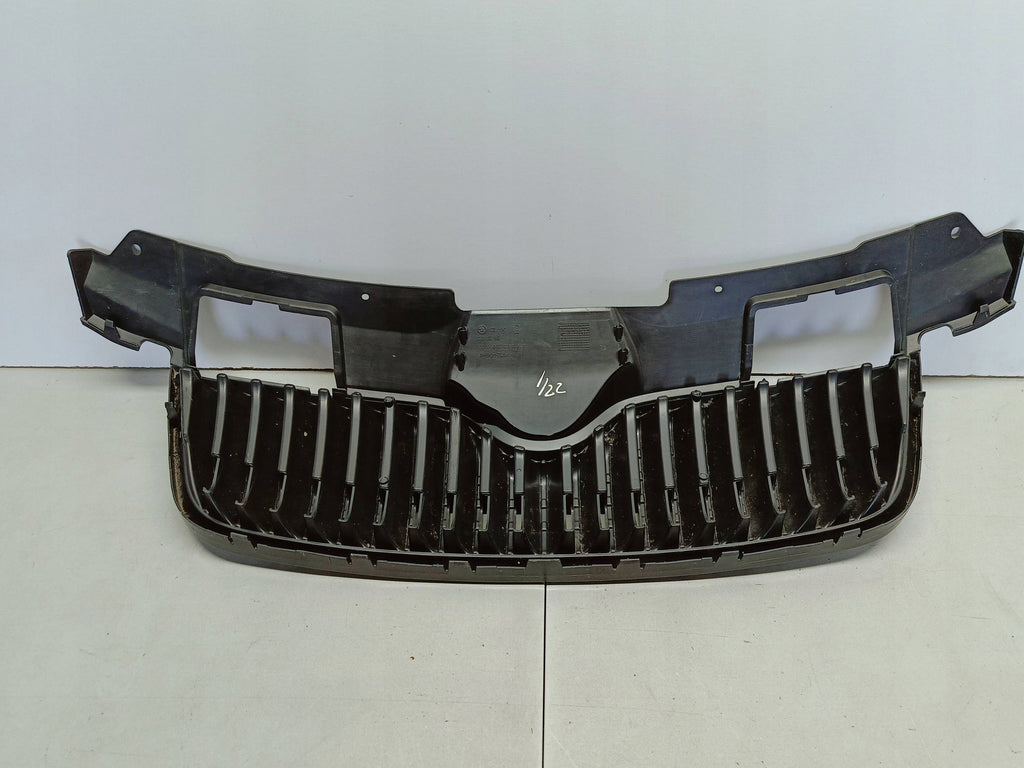 Skoda Fabia II Mk2 5J 07- GRILL ATRAPA ZDERZAKA PRZEDNIEGO 5J0853668