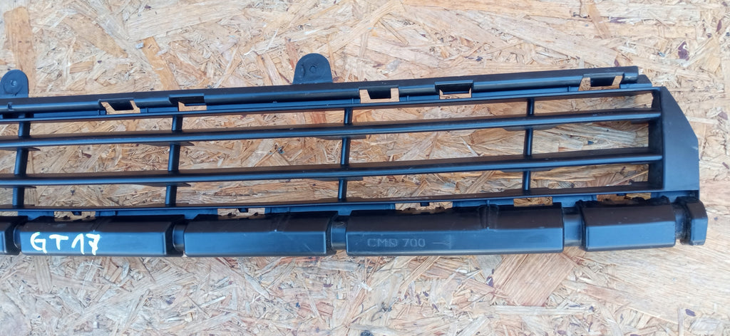 BERLINGO PARTNER II 08- MITTELGITTER GRILL STOSSSTANGE VORNE 9682581877